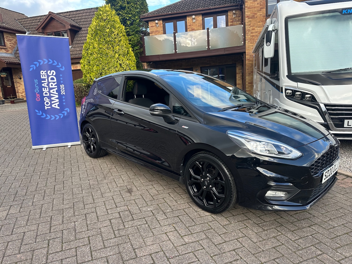 Used Ford Fiesta 2020 for sale - 76305307: Photo 2