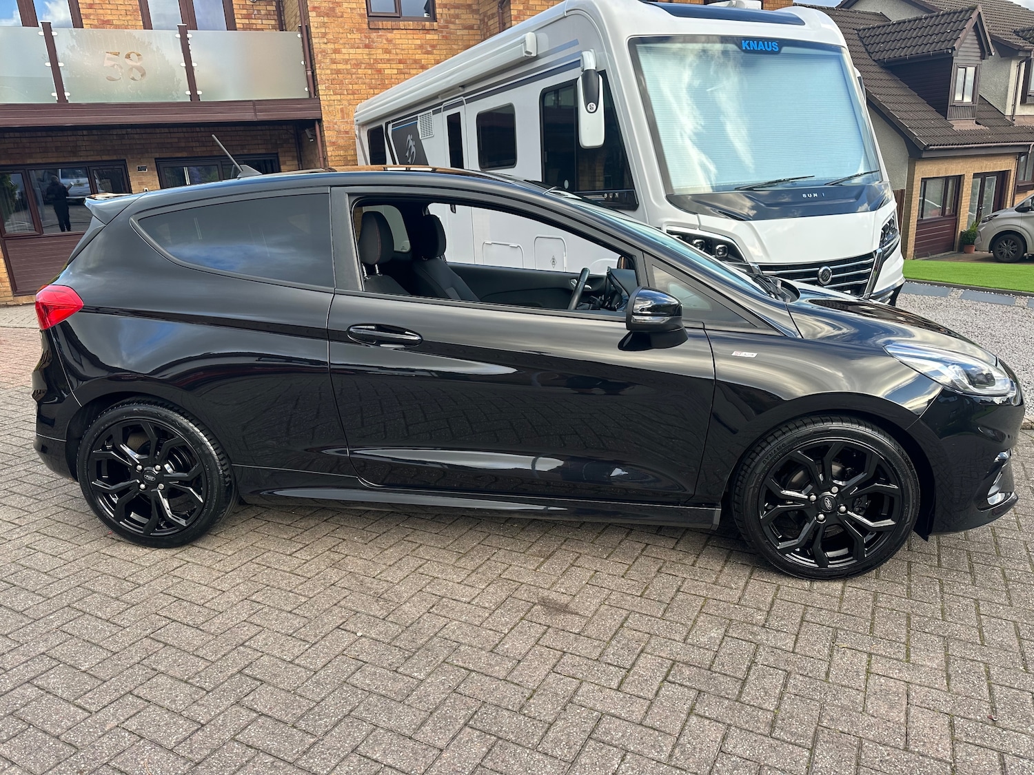Used Ford Fiesta 2020 for sale - 76305307: Photo 3