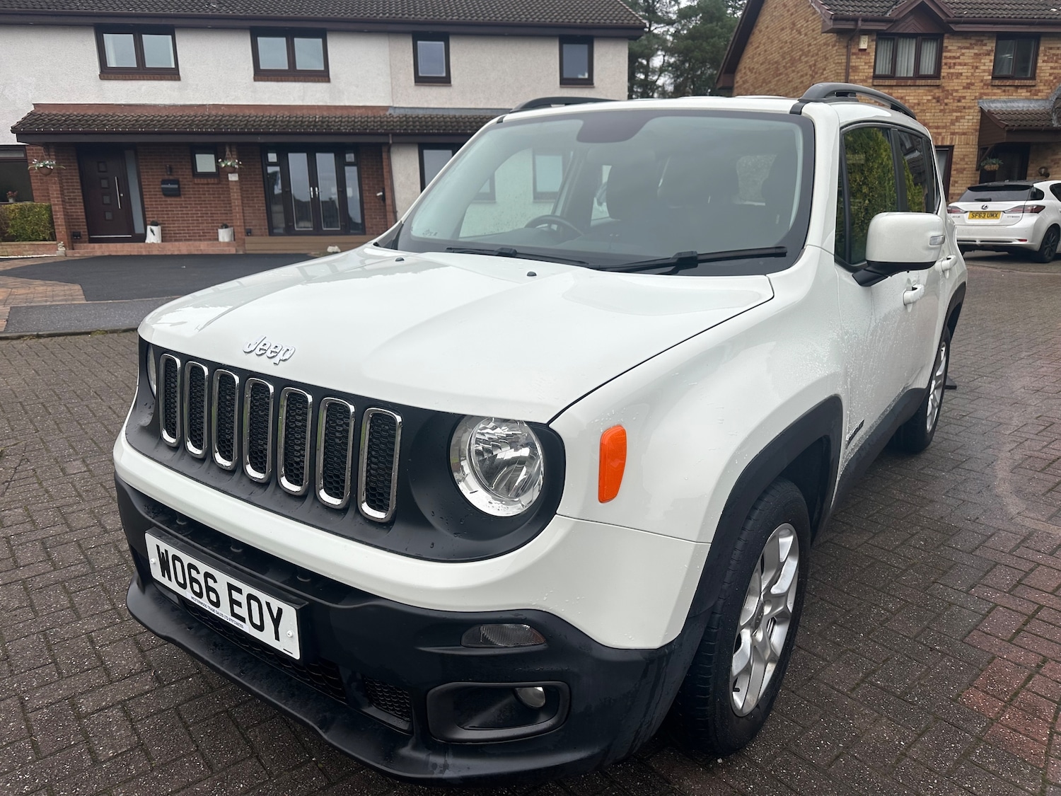 Used Jeep Renegade 2016 for sale - 76364373: Photo 2