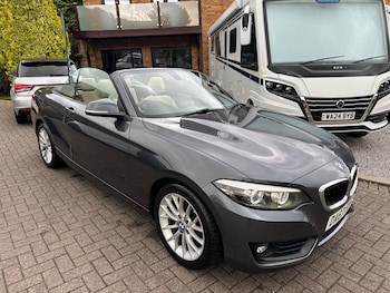 Used BMW 2 Series 2017 for sale - 75700760: Photo