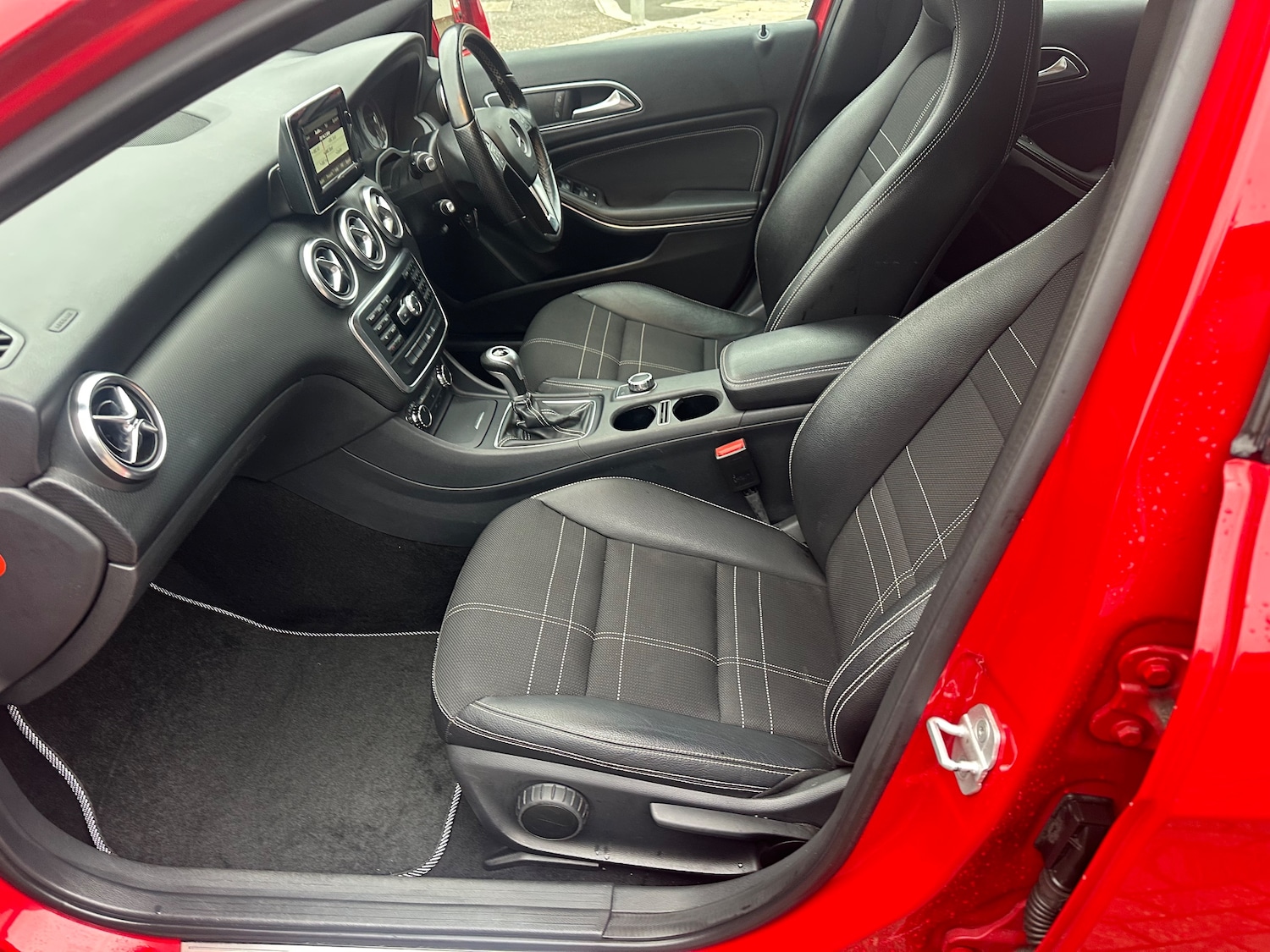 Used Mercedes-Benz A-Class 2015 for sale - 76274455: Photo 13