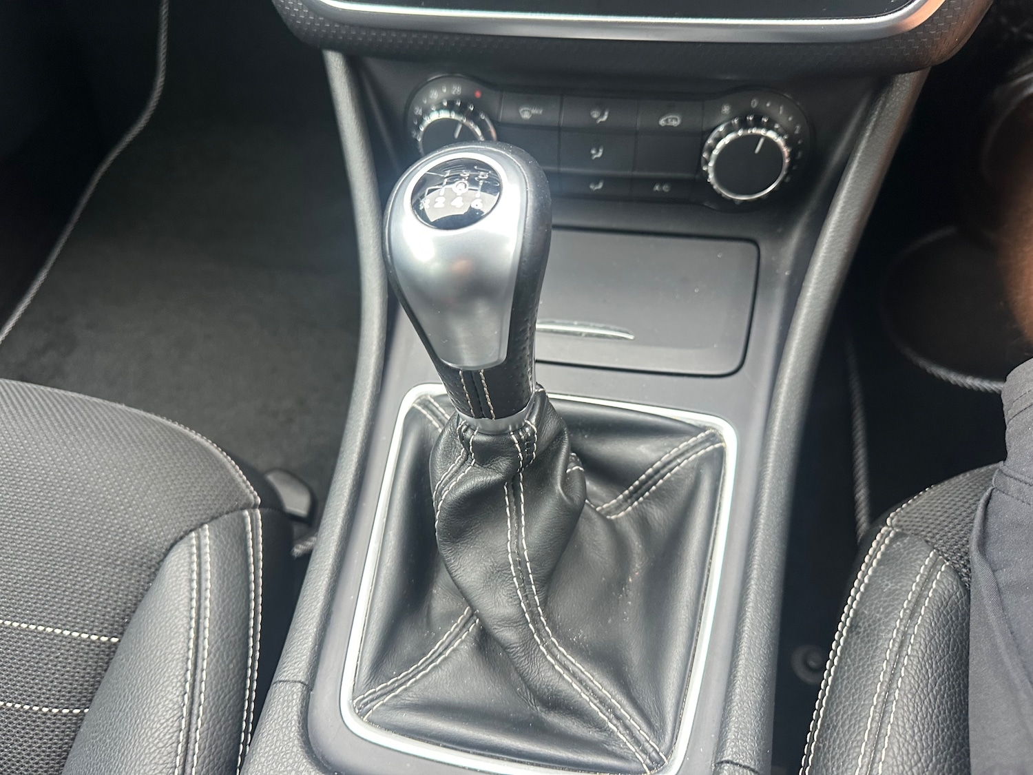 Used Mercedes-Benz A-Class 2015 for sale - 76274455: Photo 27