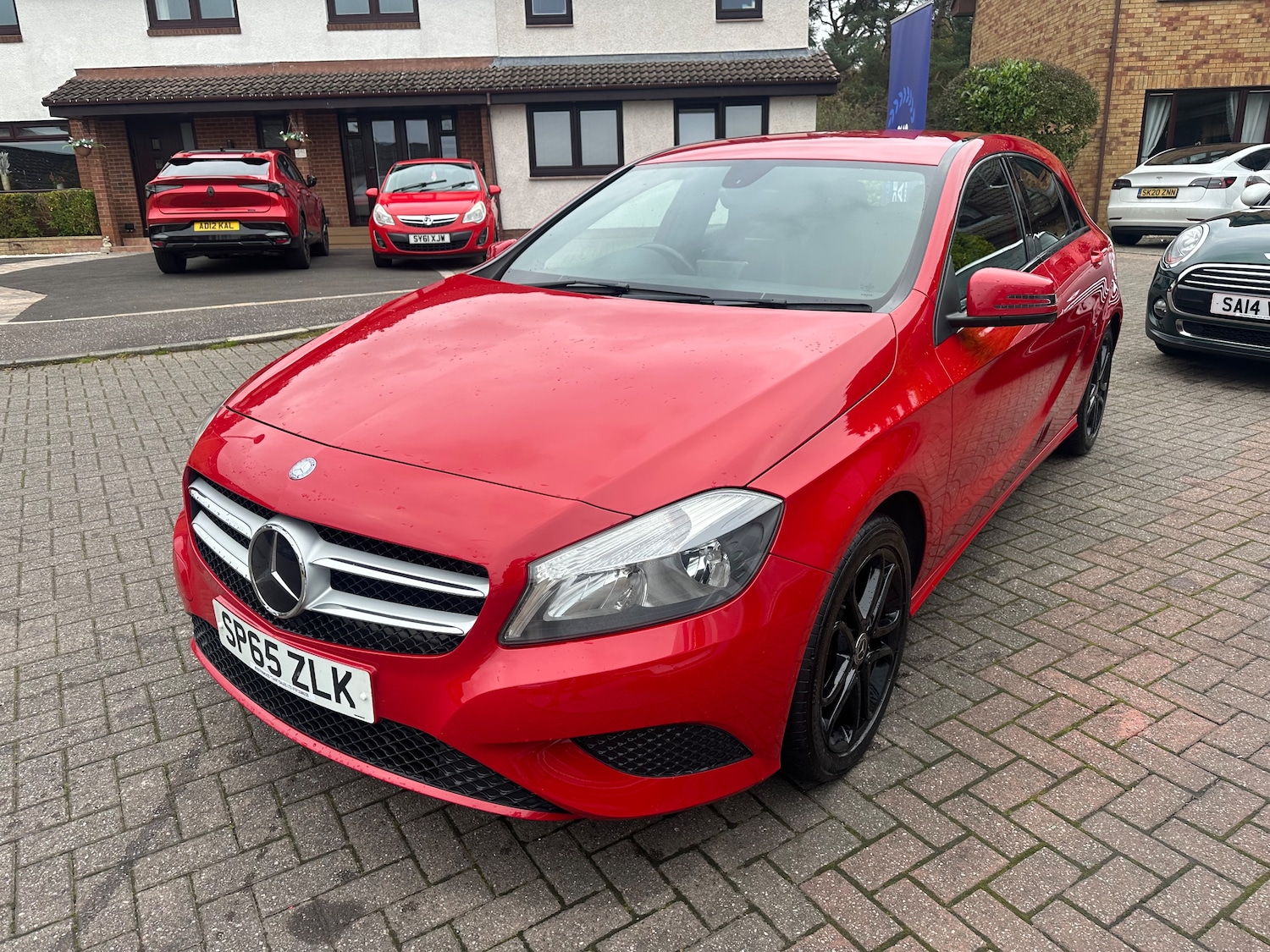 Used Mercedes-Benz A-Class 2015 for sale - 76274455: Photo 4
