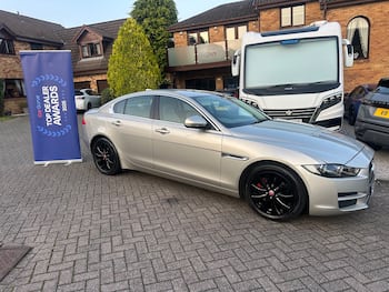 Used Jaguar XE 2017 for sale - 79819024: Photo