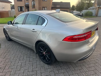 Used Jaguar XE 2017 for sale - 79819024: Photo