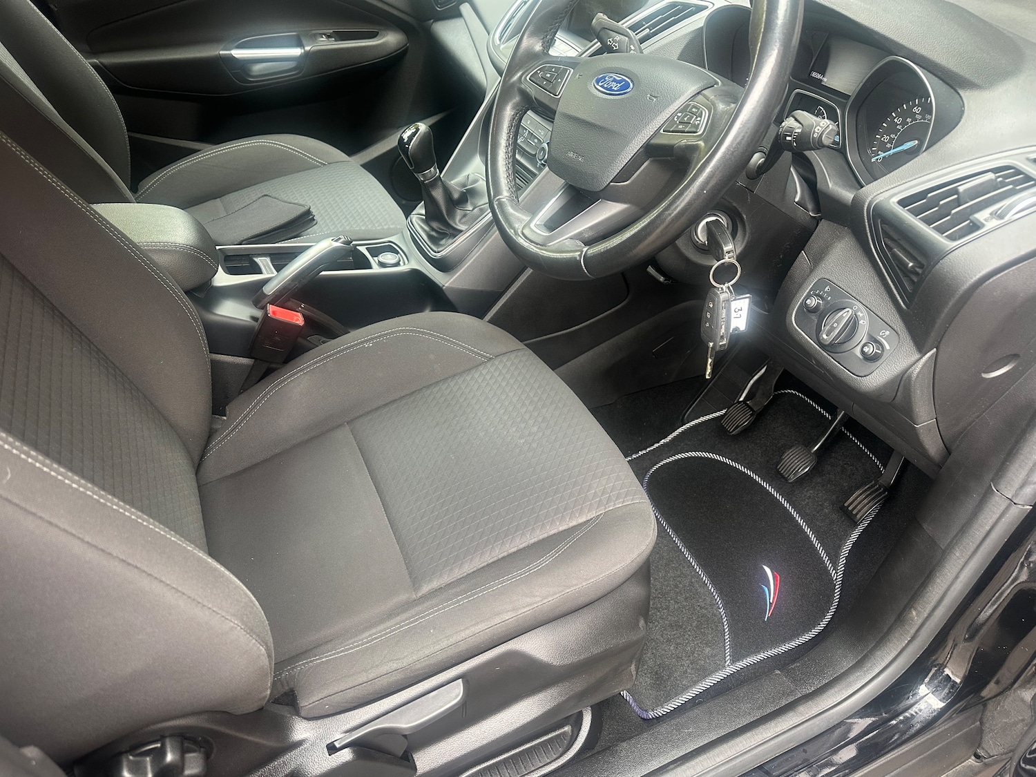 Used Ford C-Max 2016 for sale - 76206645: Photo 25