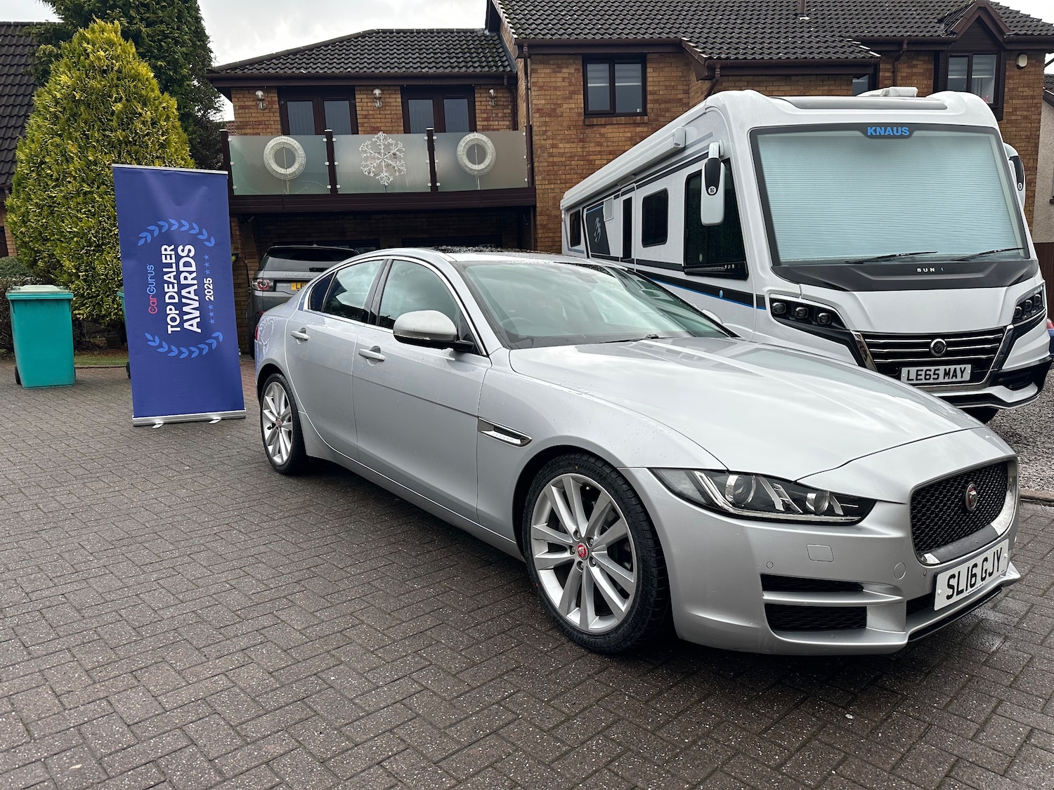 Used Jaguar XE 2016 for sale - 77692008: Photo 1