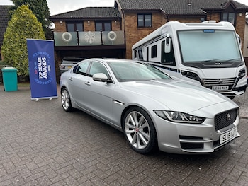 Used Jaguar XE 2016 for sale - 77692008: Photo