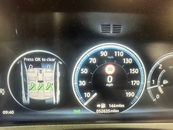 Used Jaguar XE 2019 for sale - 78915506: Photo