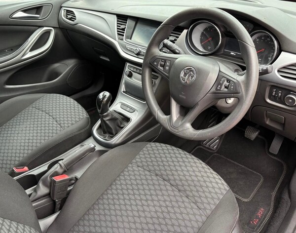 Used Vauxhall Astra 2018 for sale - 75196619: Photo 25