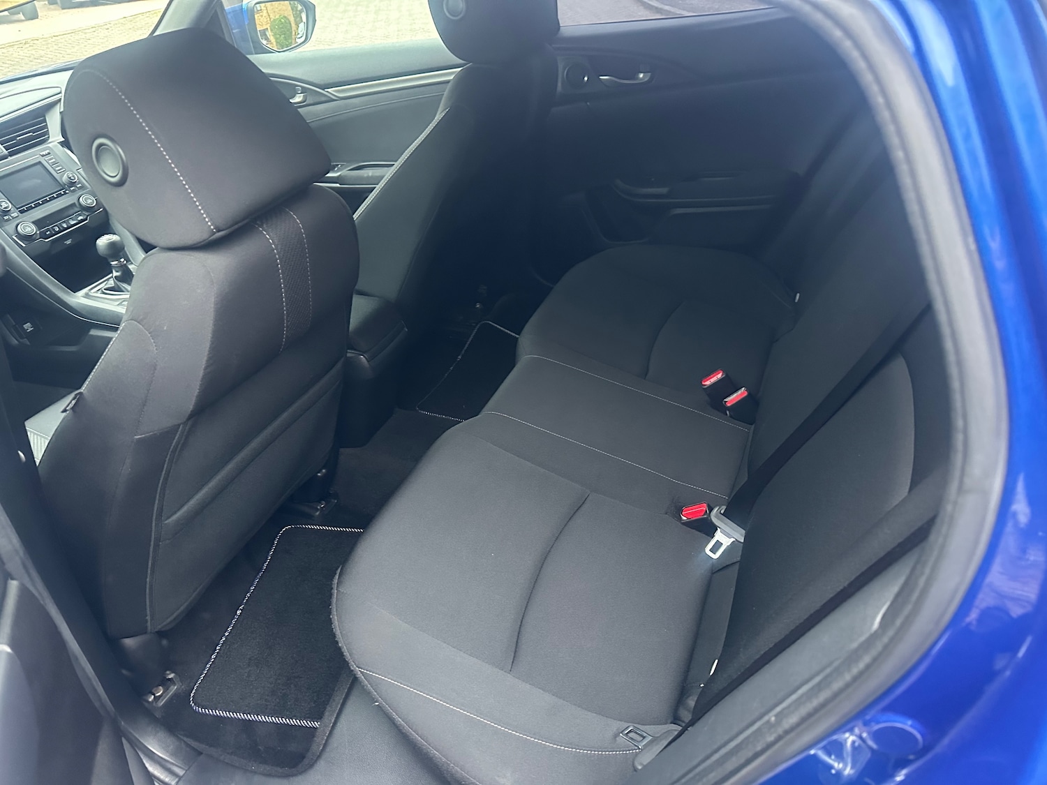 Used Honda Civic 2018 for sale - 76305317: Photo 11