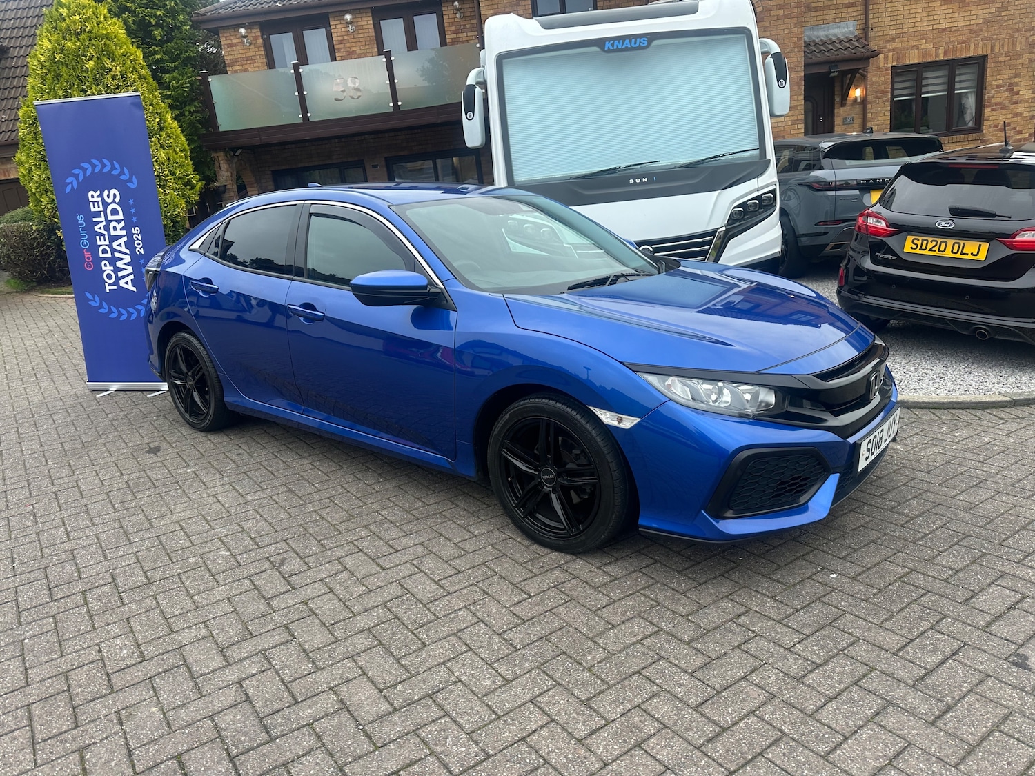 Used Honda Civic 2018 for sale - 76305317: Photo 38