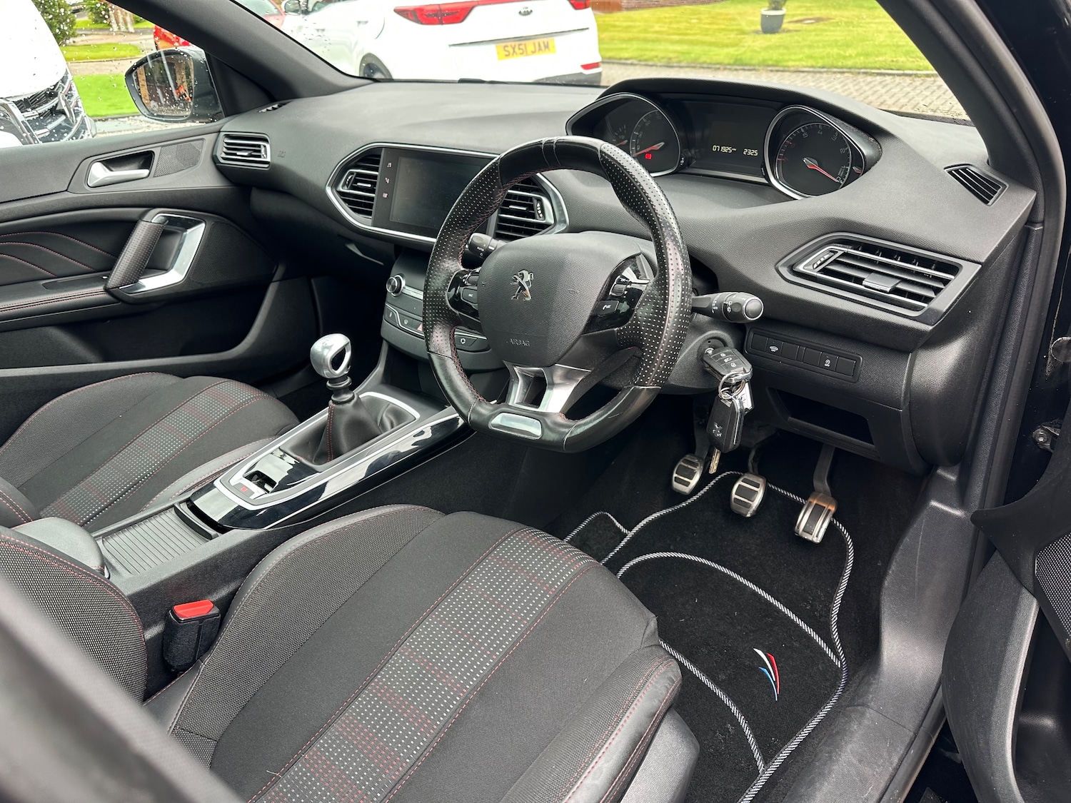 Used Peugeot 308 for sale - 76422574: Photo 17