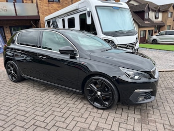 (18) - S/S GT LINE 5-Door