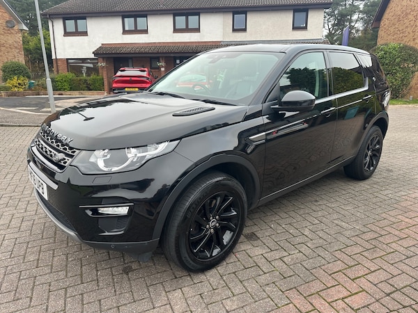 Used Land Rover Discovery Sport 2018 for sale - 76273795: Photo 3