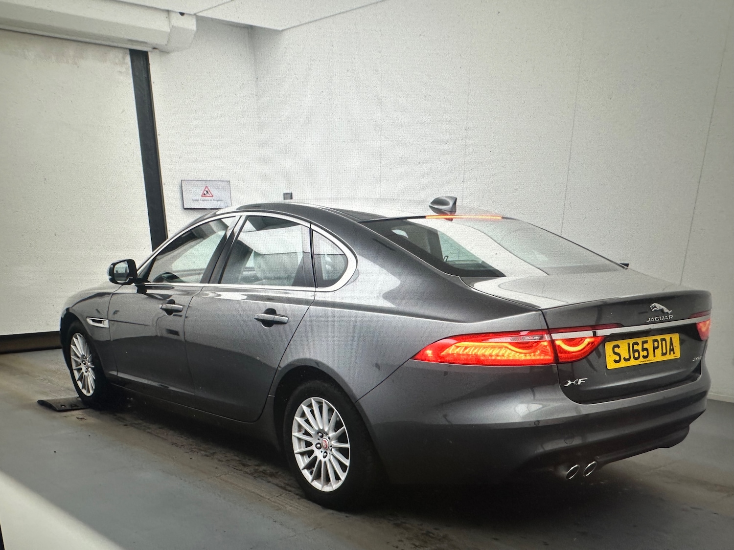 Used Jaguar XF 2016 for sale - 78201502: Photo 3