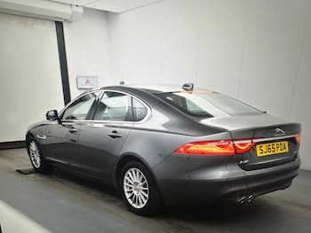 Used Jaguar XF 2016 for sale - 78201502: Photo
