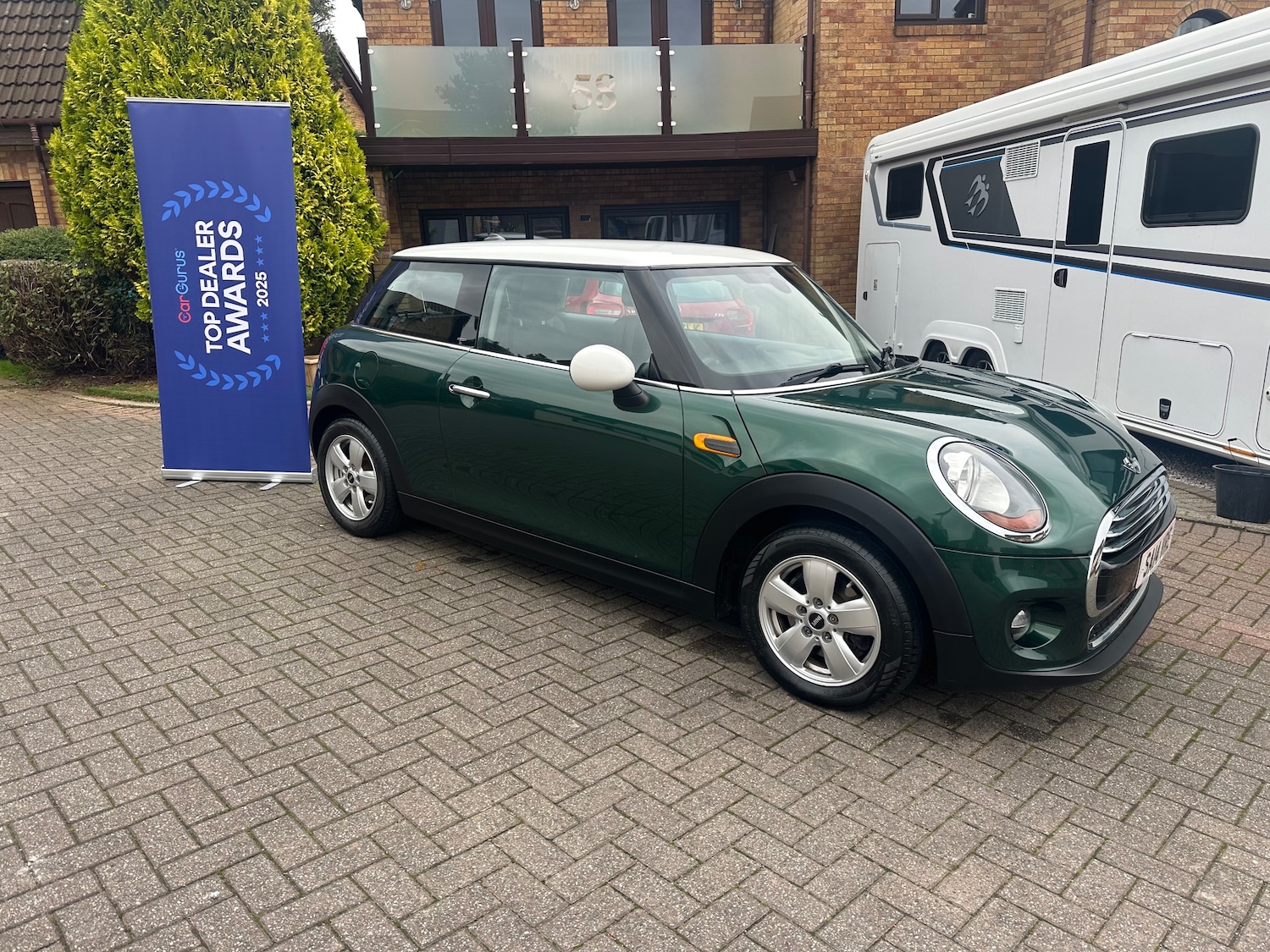 Used MINI Hatch 2014 for sale - 76299849: Photo 1