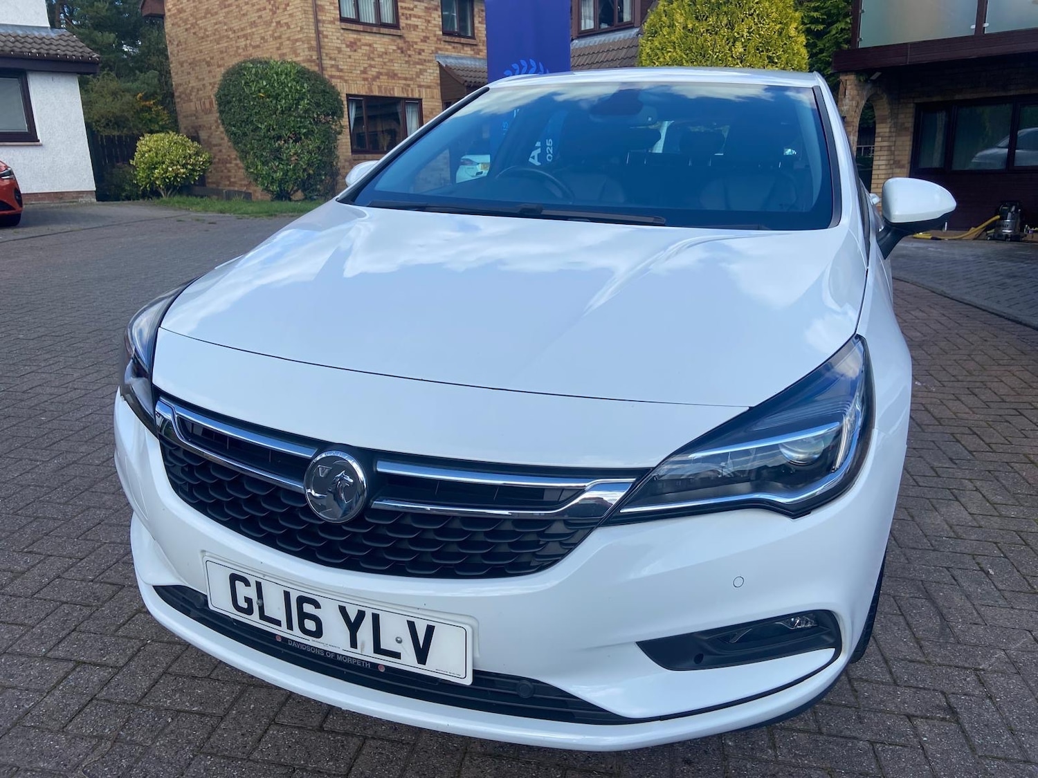 Used Vauxhall Astra 2016 for sale - 76010745: Photo 2