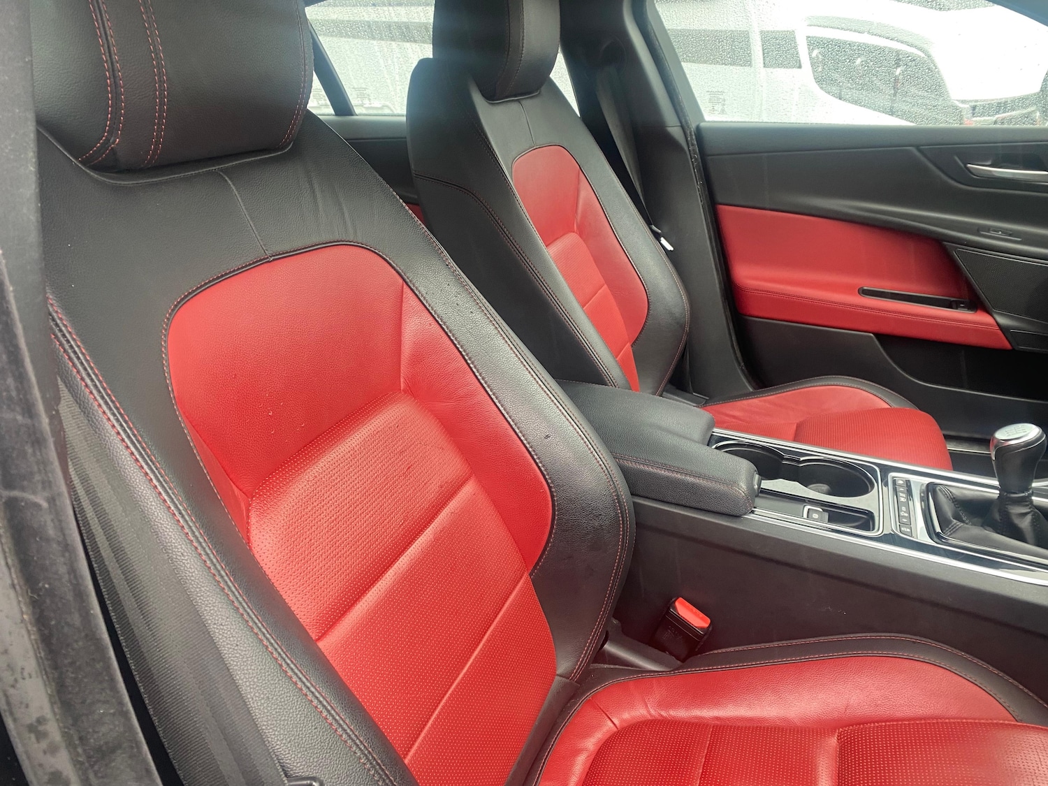 Used Jaguar XE 2016 for sale - 76249529: Photo 14