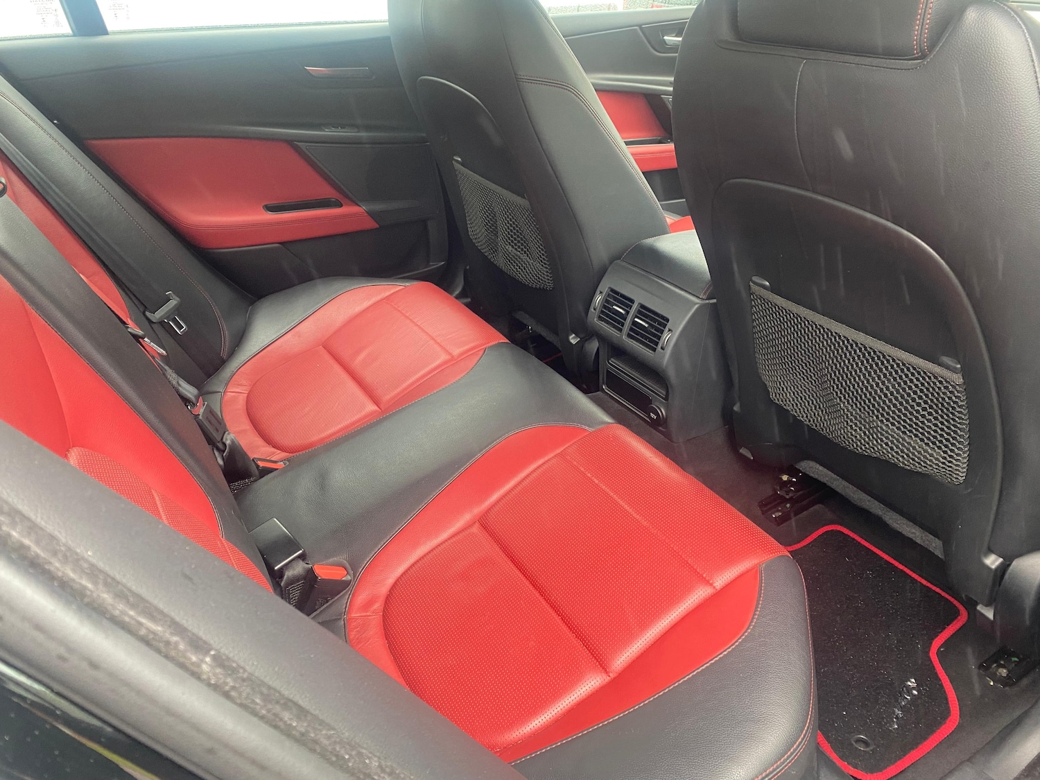 Used Jaguar XE 2016 for sale - 76249529: Photo 24