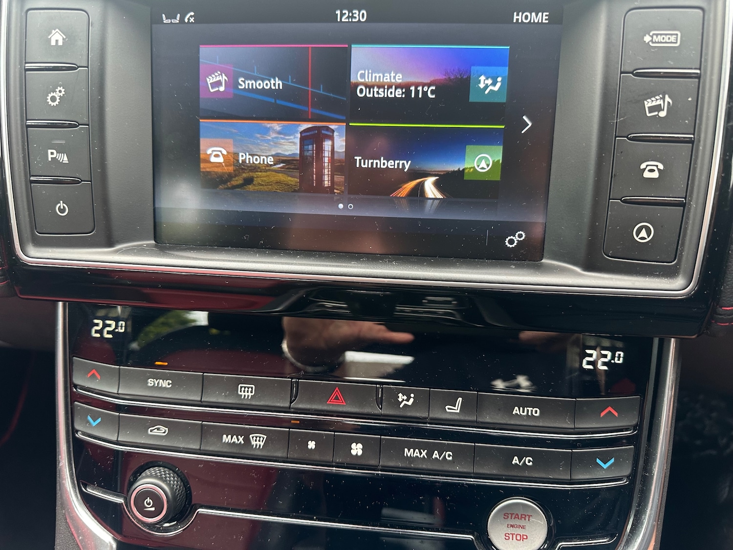 Used Jaguar XE 2016 for sale - 76249529: Photo 47