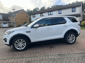 Used Land Rover Discovery Sport 2016 for sale - 78124832: Photo