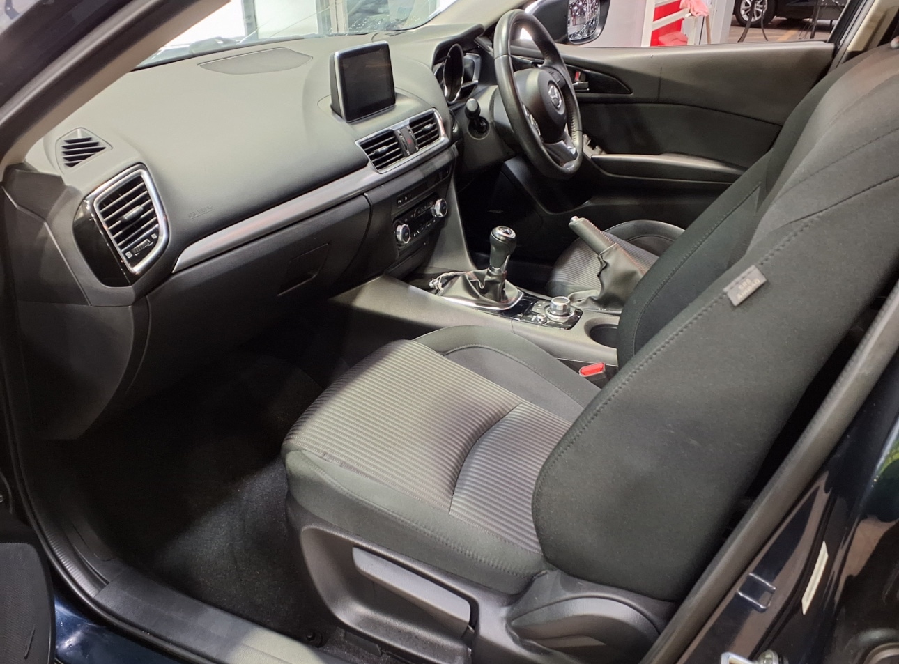 Used Mazda Mazda3 2016 for sale - 76186889: Photo 15