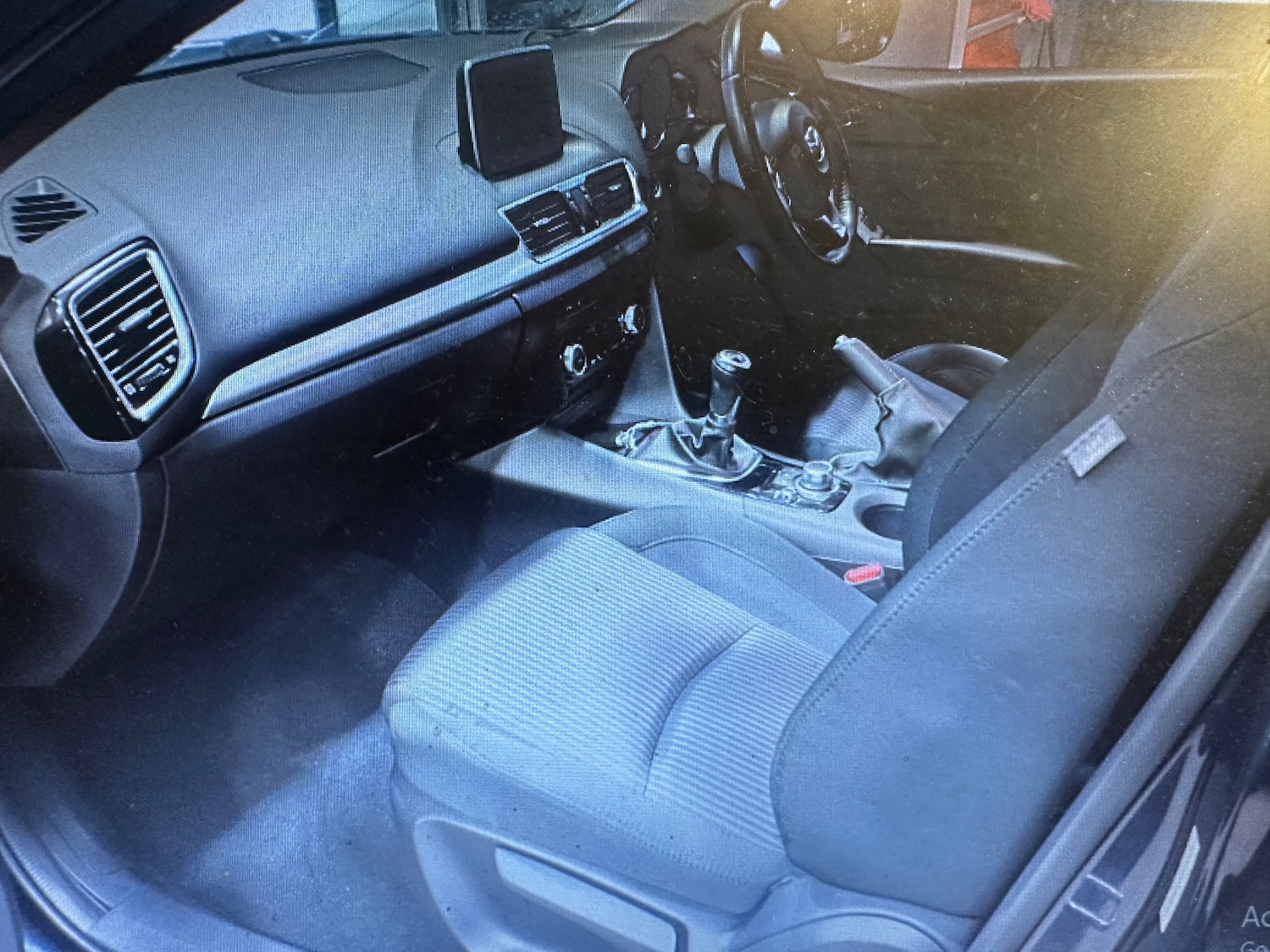 Used Mazda Mazda3 2016 for sale - 76186889: Photo 4