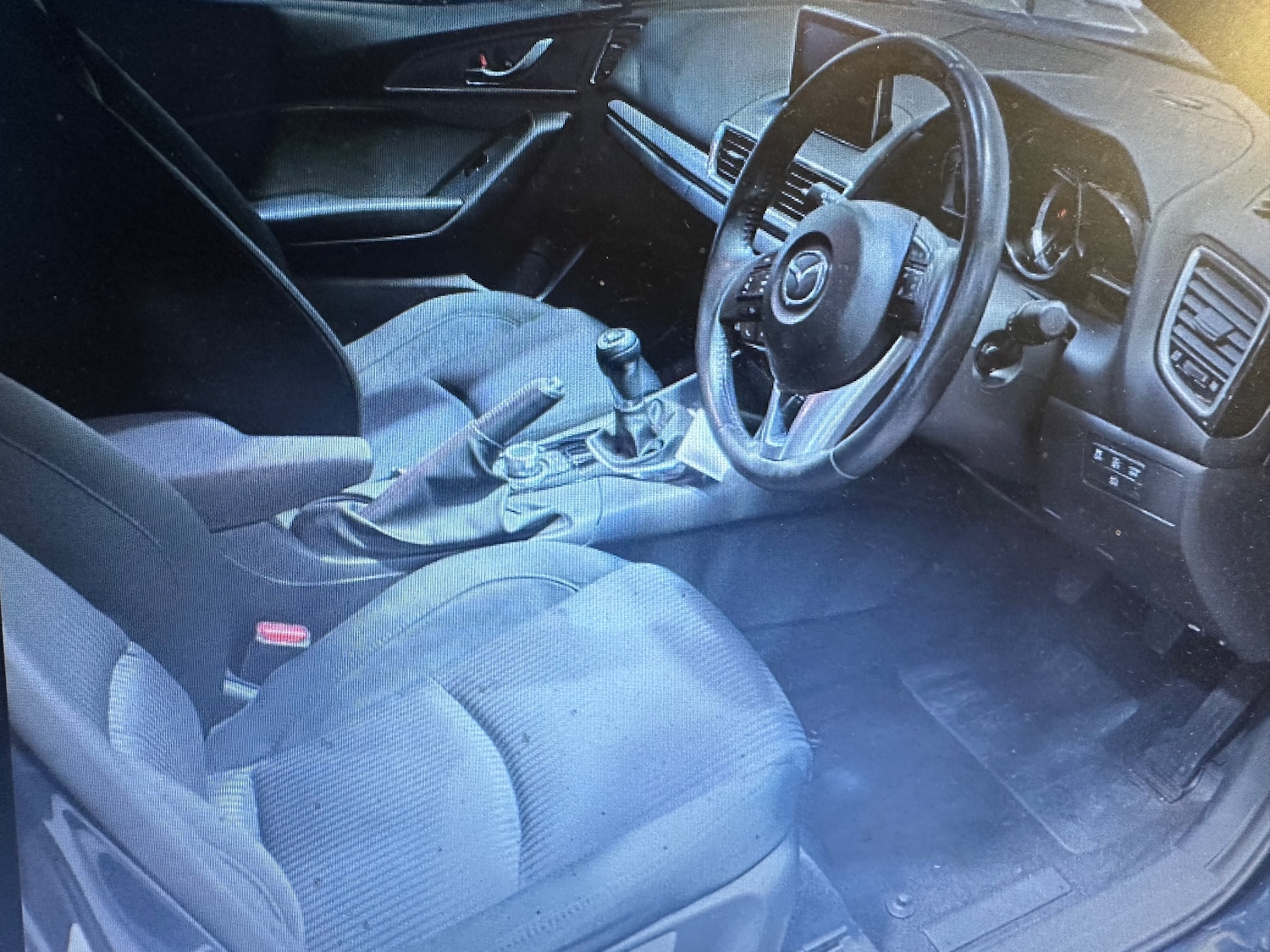 Used Mazda Mazda3 2016 for sale - 76186889: Photo 5