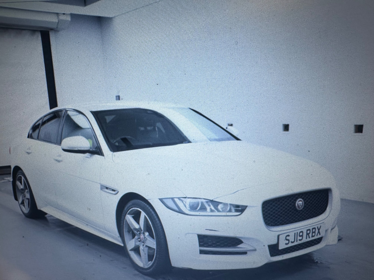 Used Jaguar XE 2019 for sale - 76557788: Photo 1