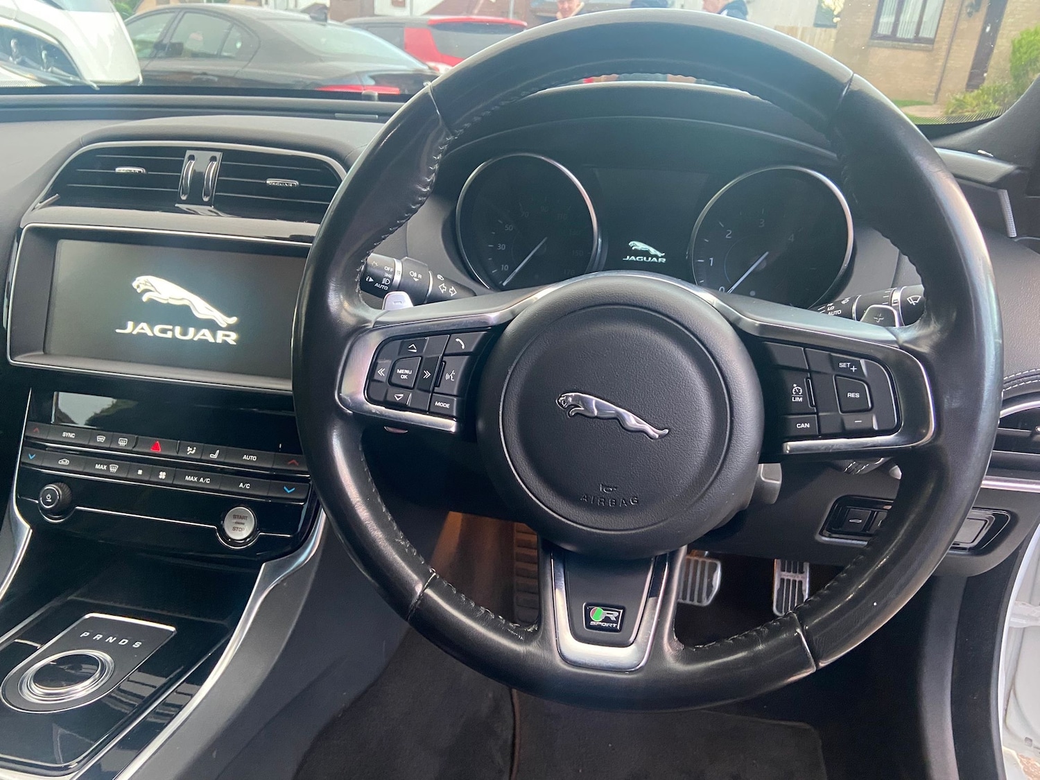 Used Jaguar XE 2019 for sale - 76557788: Photo 17