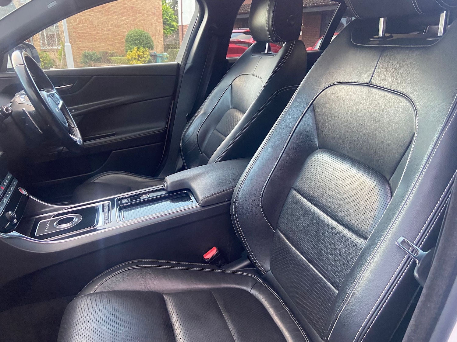 Used Jaguar XE 2019 for sale - 76557788: Photo 21