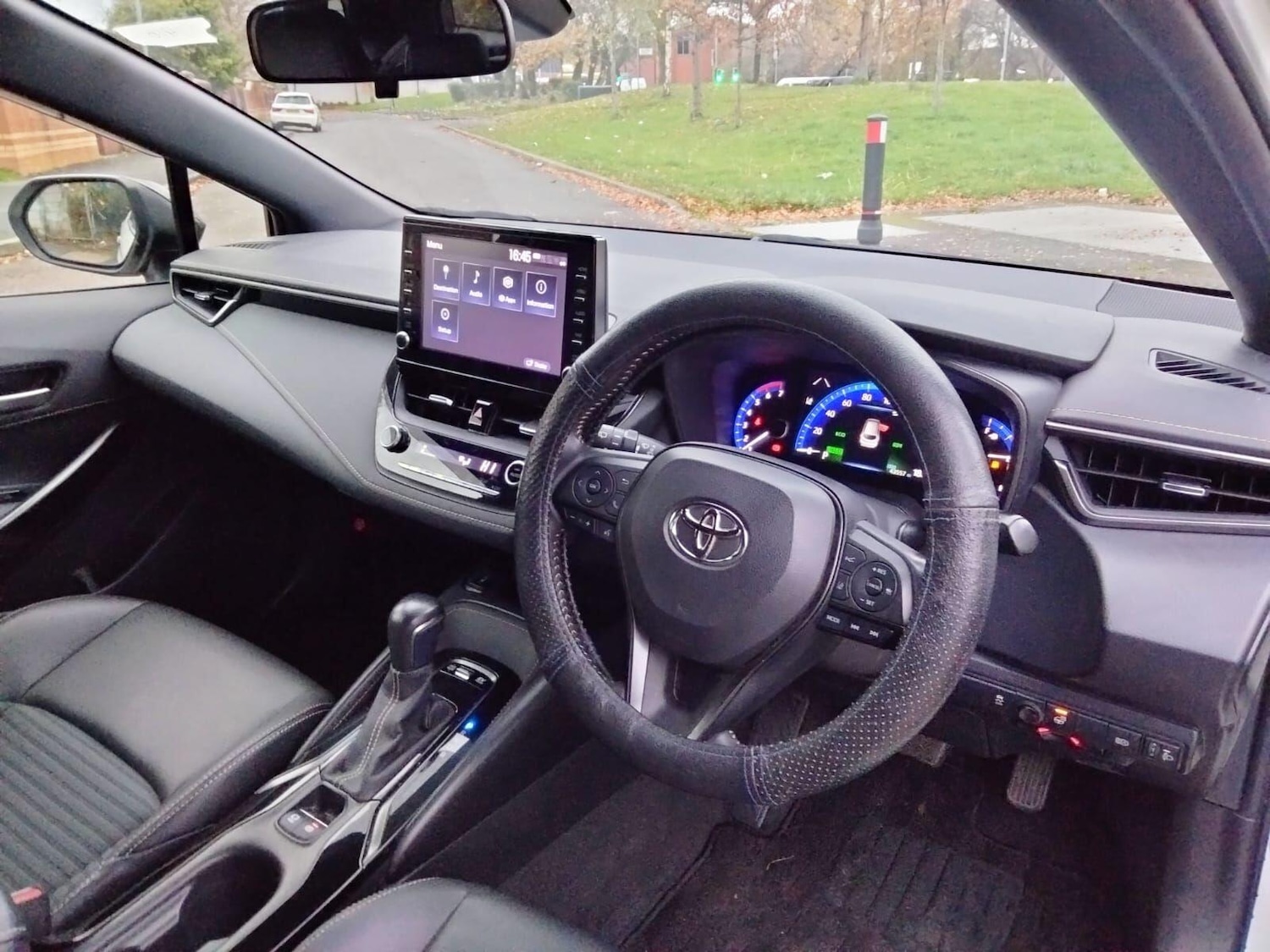 Used Toyota Corolla for sale - 76993830: Photo 26