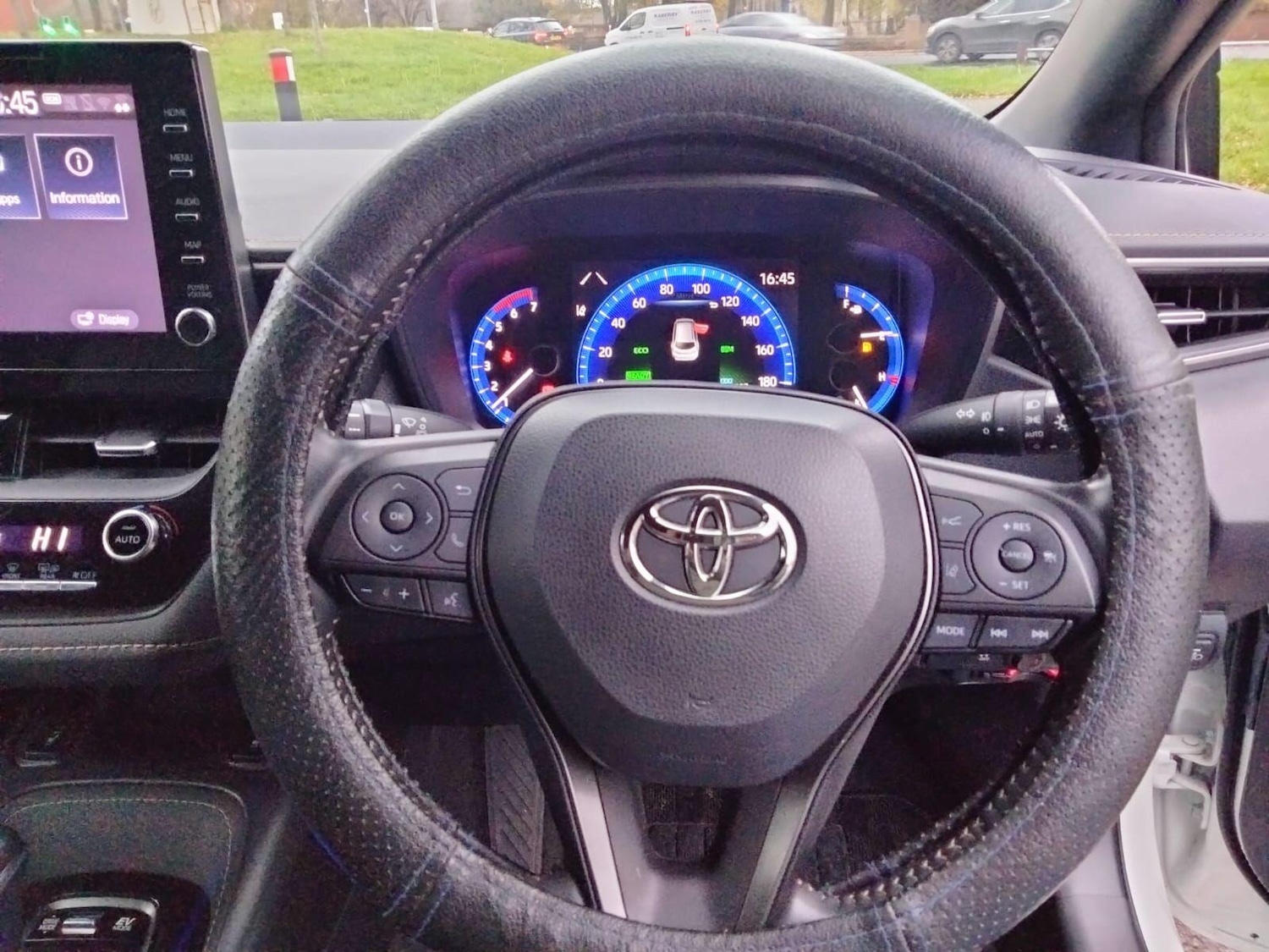 Used Toyota Corolla for sale - 76993830: Photo 37