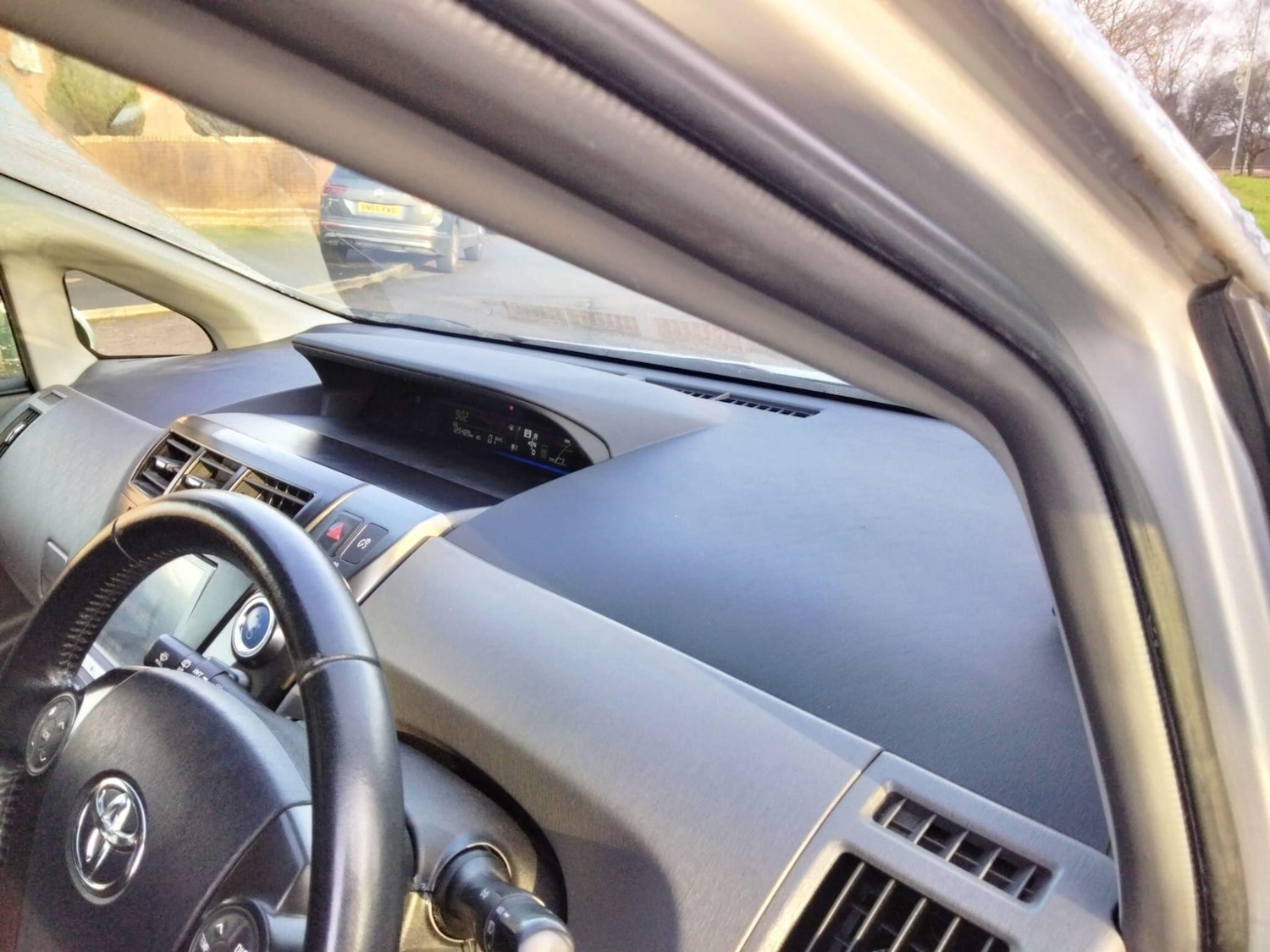 Used Toyota Prius+ 2025 for sale - 77039883: Photo 29