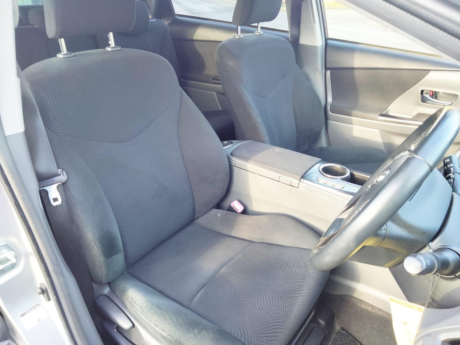 Used Toyota Prius+ 2025 for sale - 77039883: Photo 32