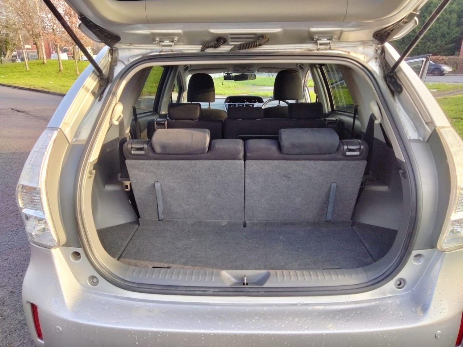 Used Toyota Prius+ 2025 for sale - 77039883: Photo 40