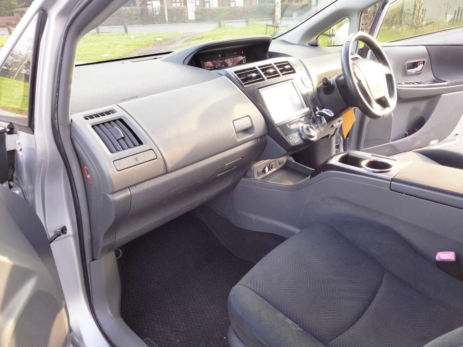 Used Toyota Prius+ 2025 for sale - 77039883: Photo 43