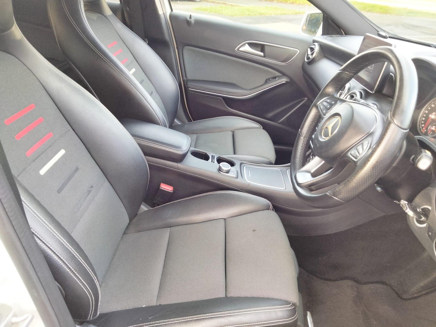 Used Mercedes-Benz A-Class for sale - 76994087: Photo 44