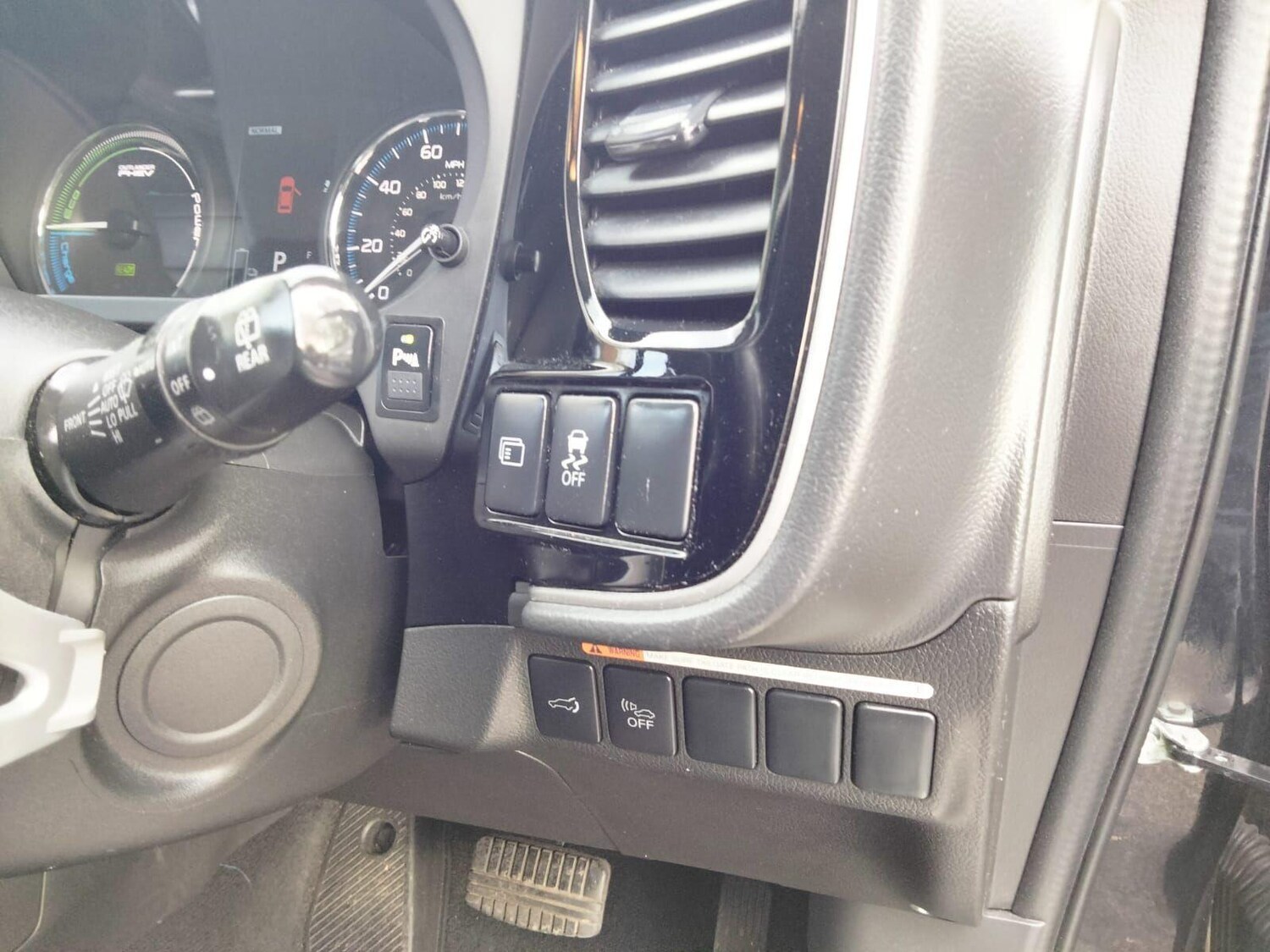 Used Mitsubishi Outlander 2016 for sale - 76485469: Photo 40