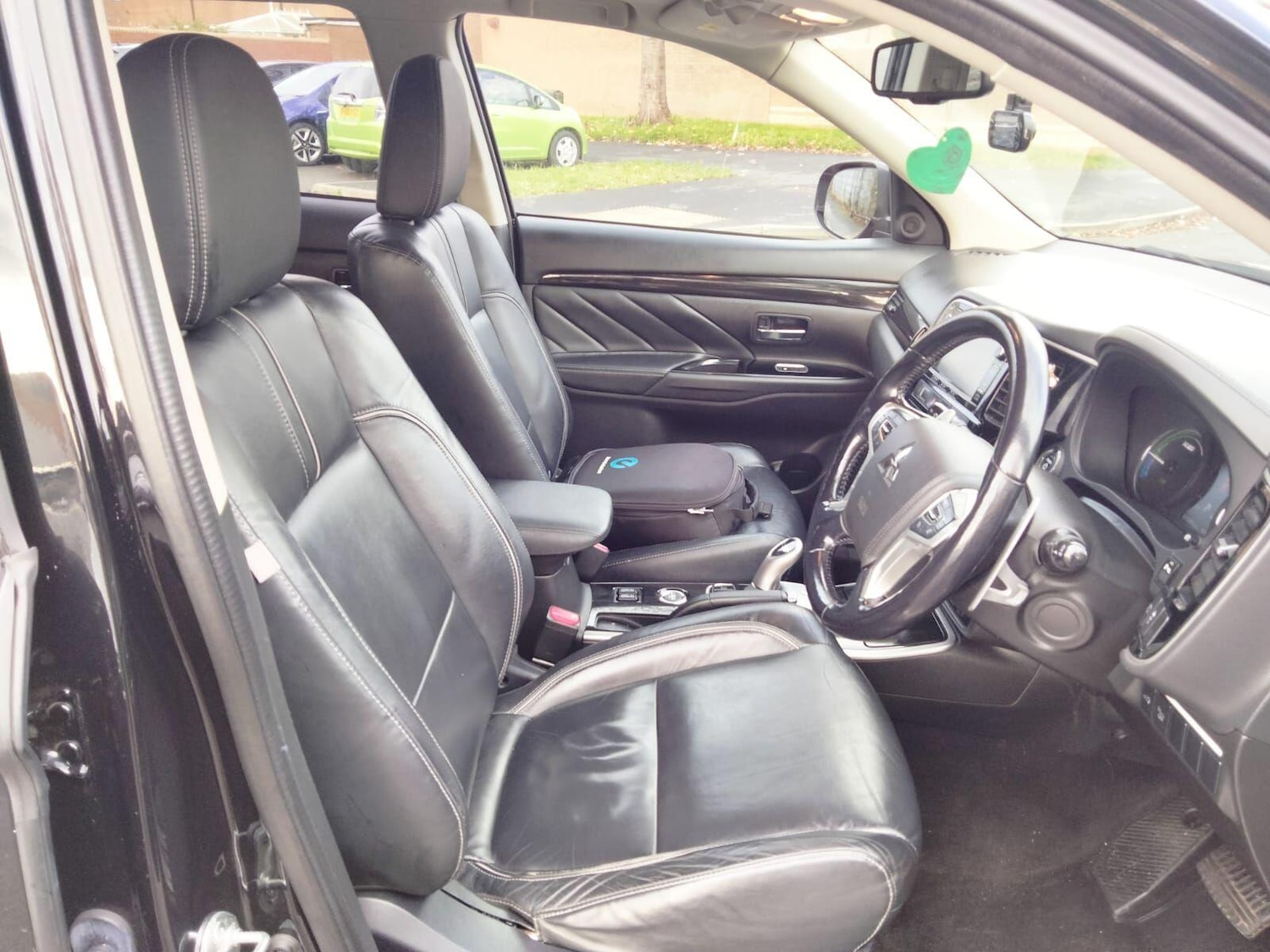 Used Mitsubishi Outlander 2016 for sale - 76485469: Photo 41