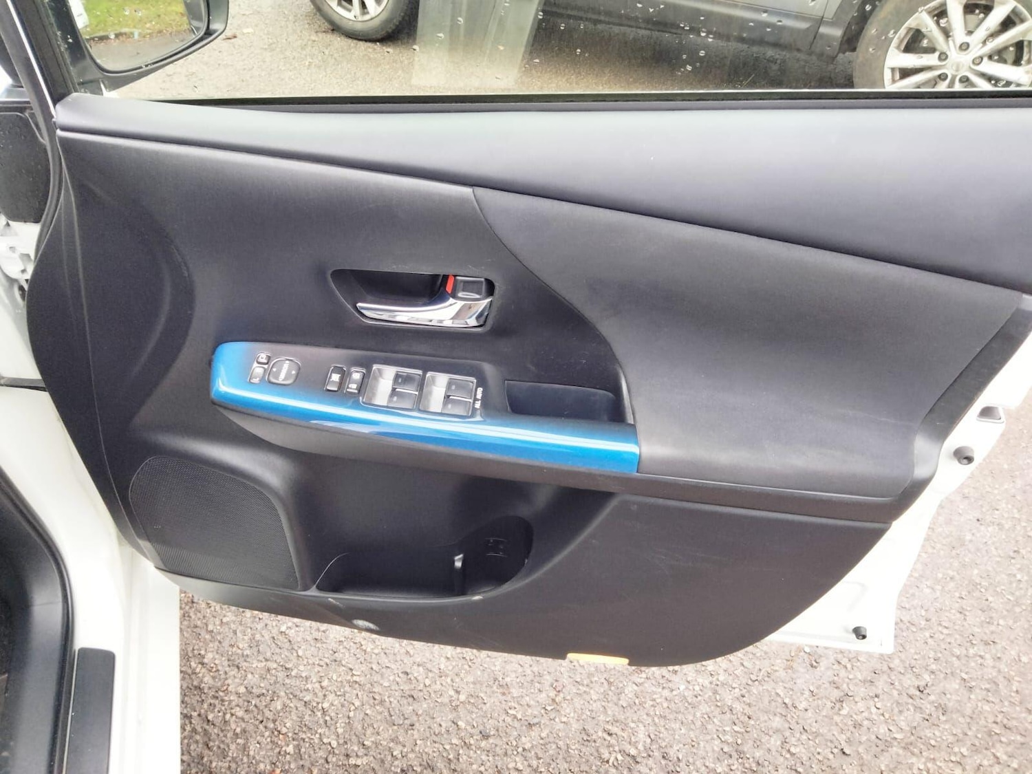 Used Toyota Prius+ for sale - 76735277: Photo 37