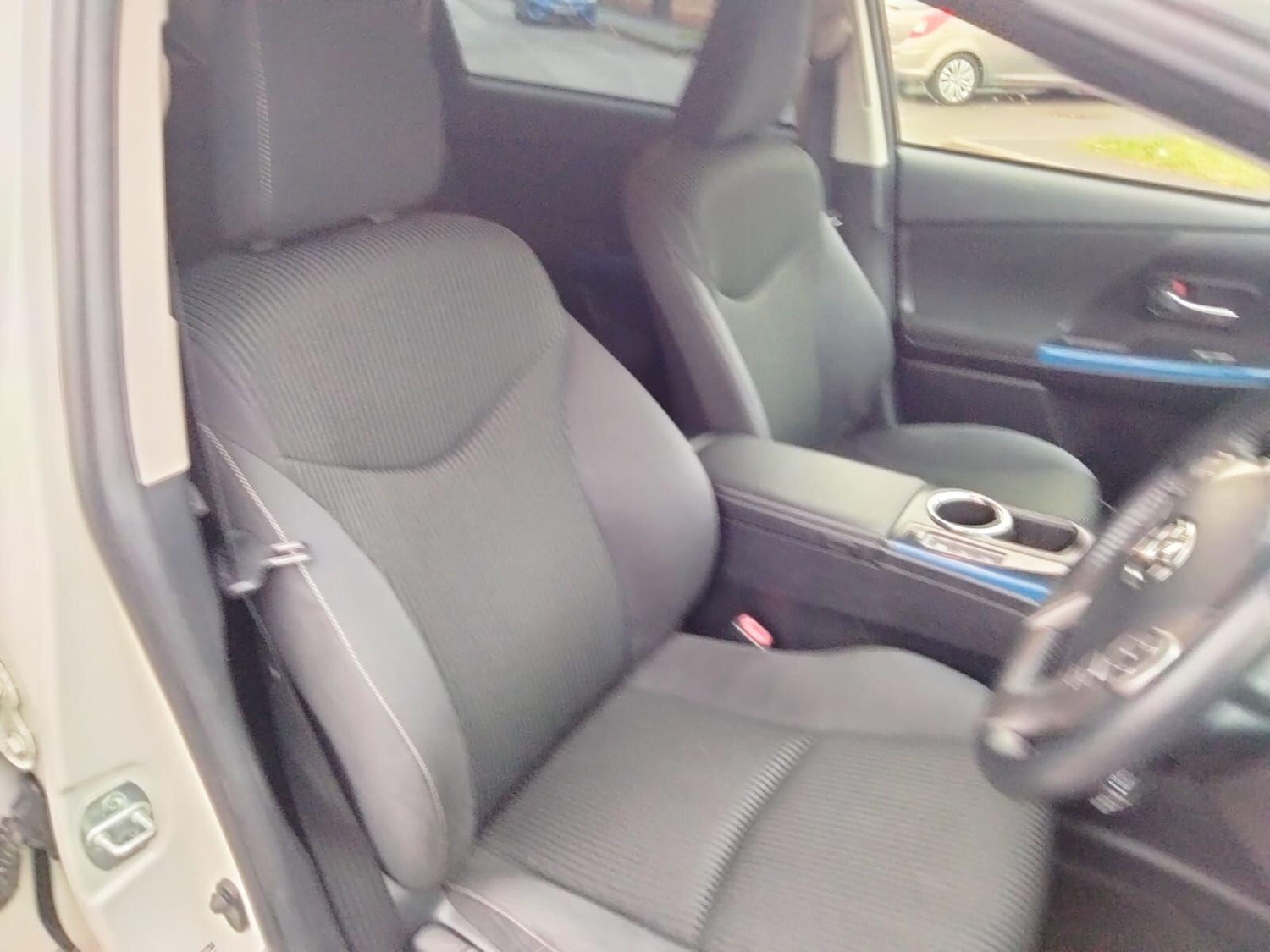 Used Toyota Prius+ for sale - 76735277: Photo 41