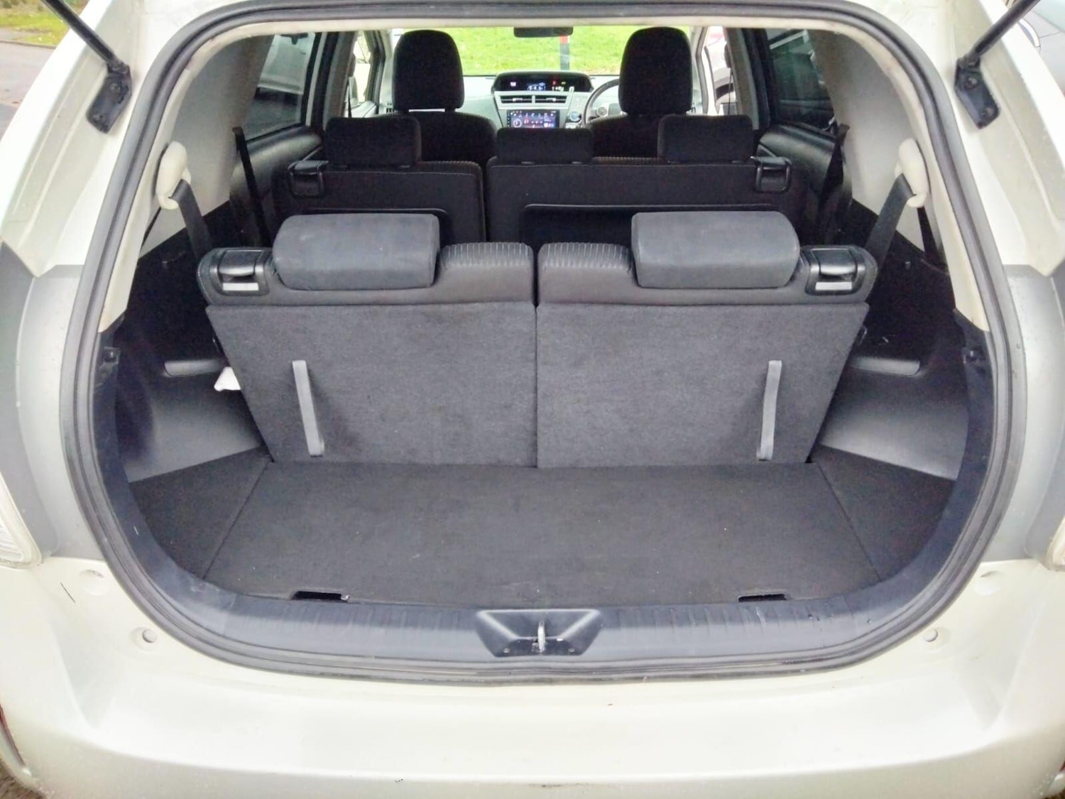 Used Toyota Prius+ for sale - 76735277: Photo 46