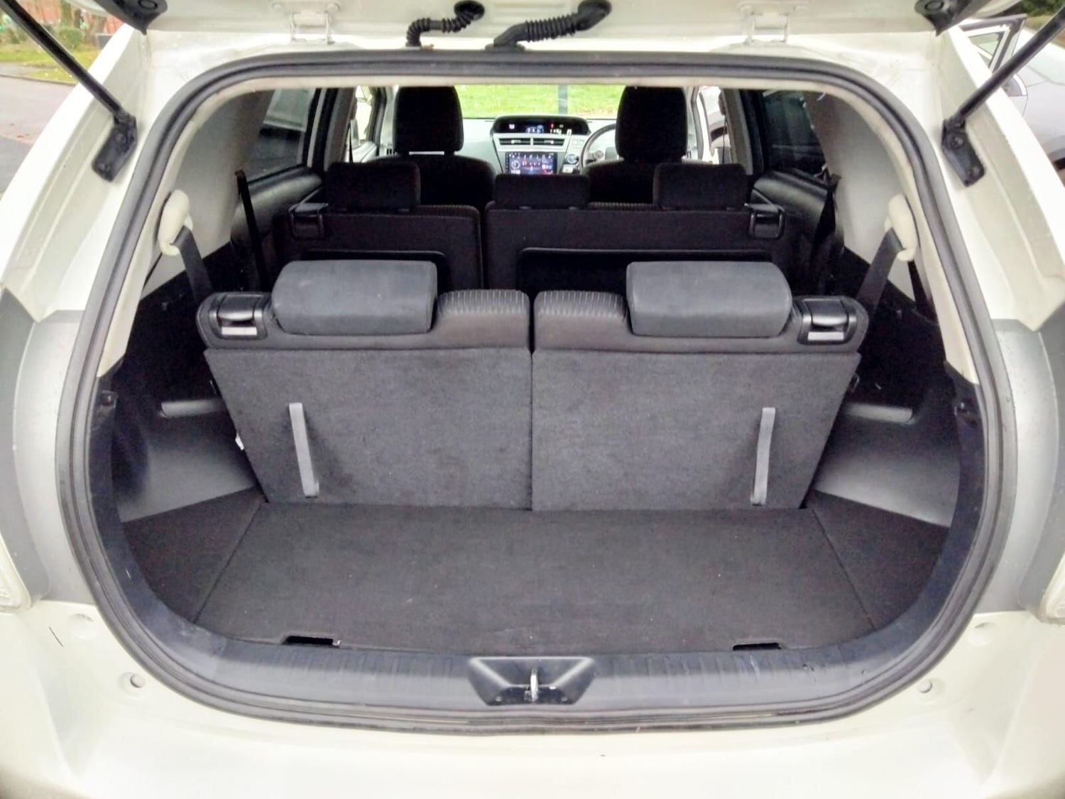 Used Toyota Prius+ for sale - 76735277: Photo 48