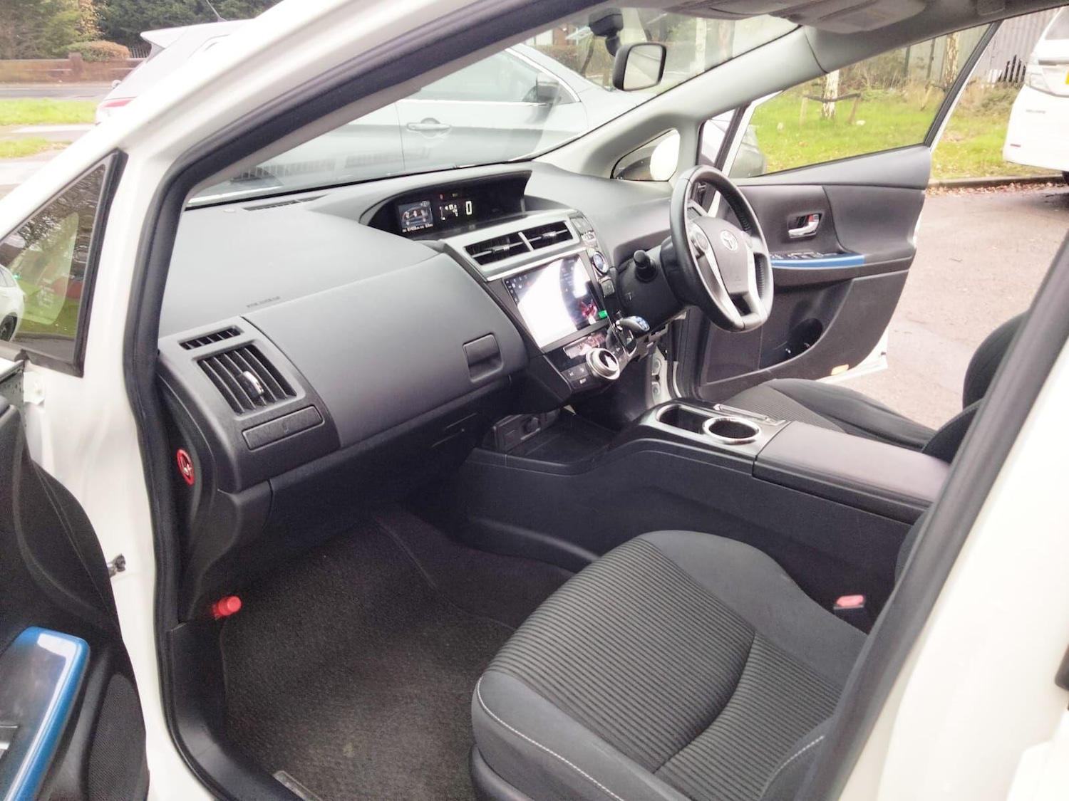 Used Toyota Prius+ for sale - 76735277: Photo 50