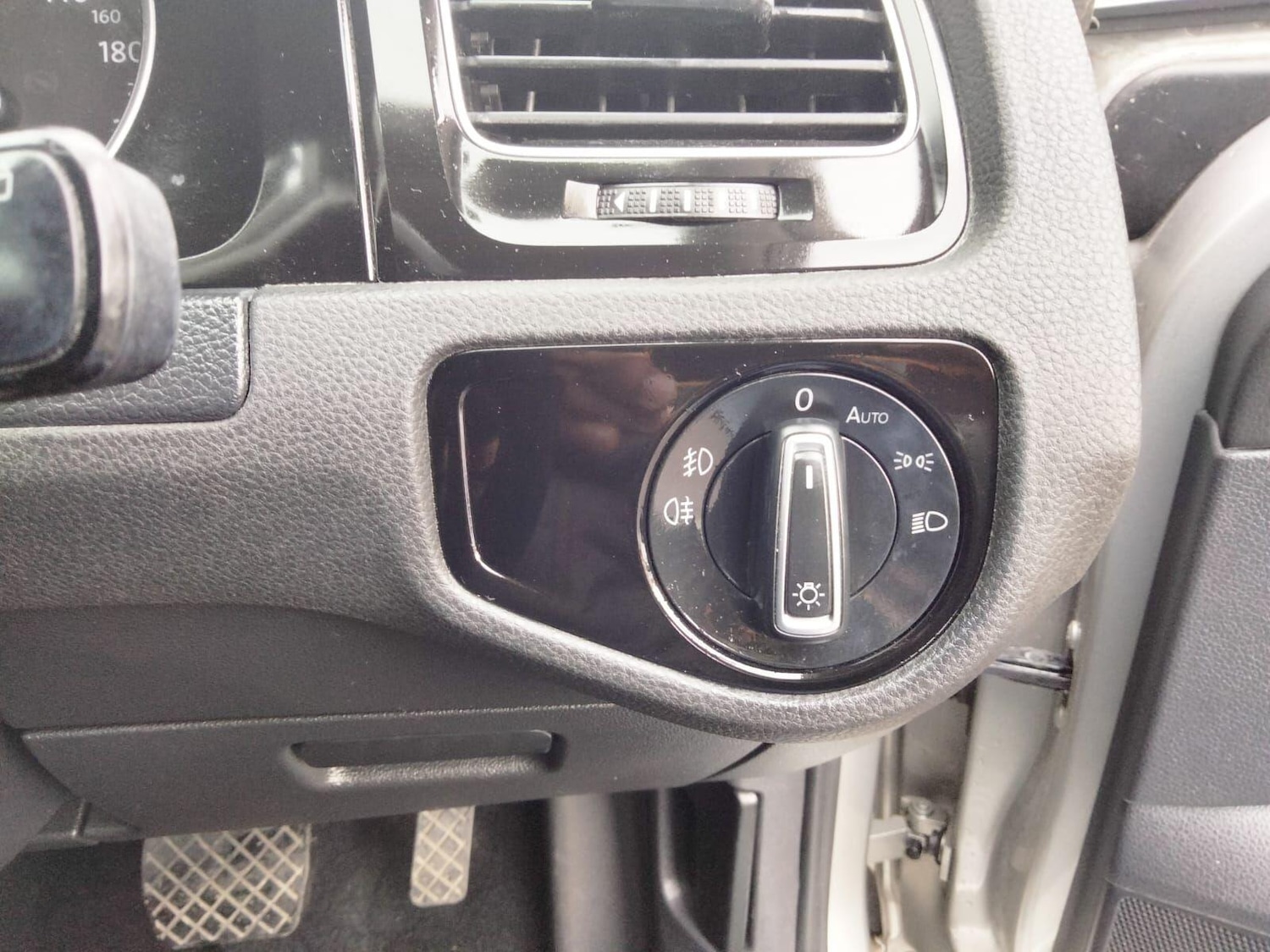 Used Volkswagen Golf 2025 for sale - 76561806: Photo 28