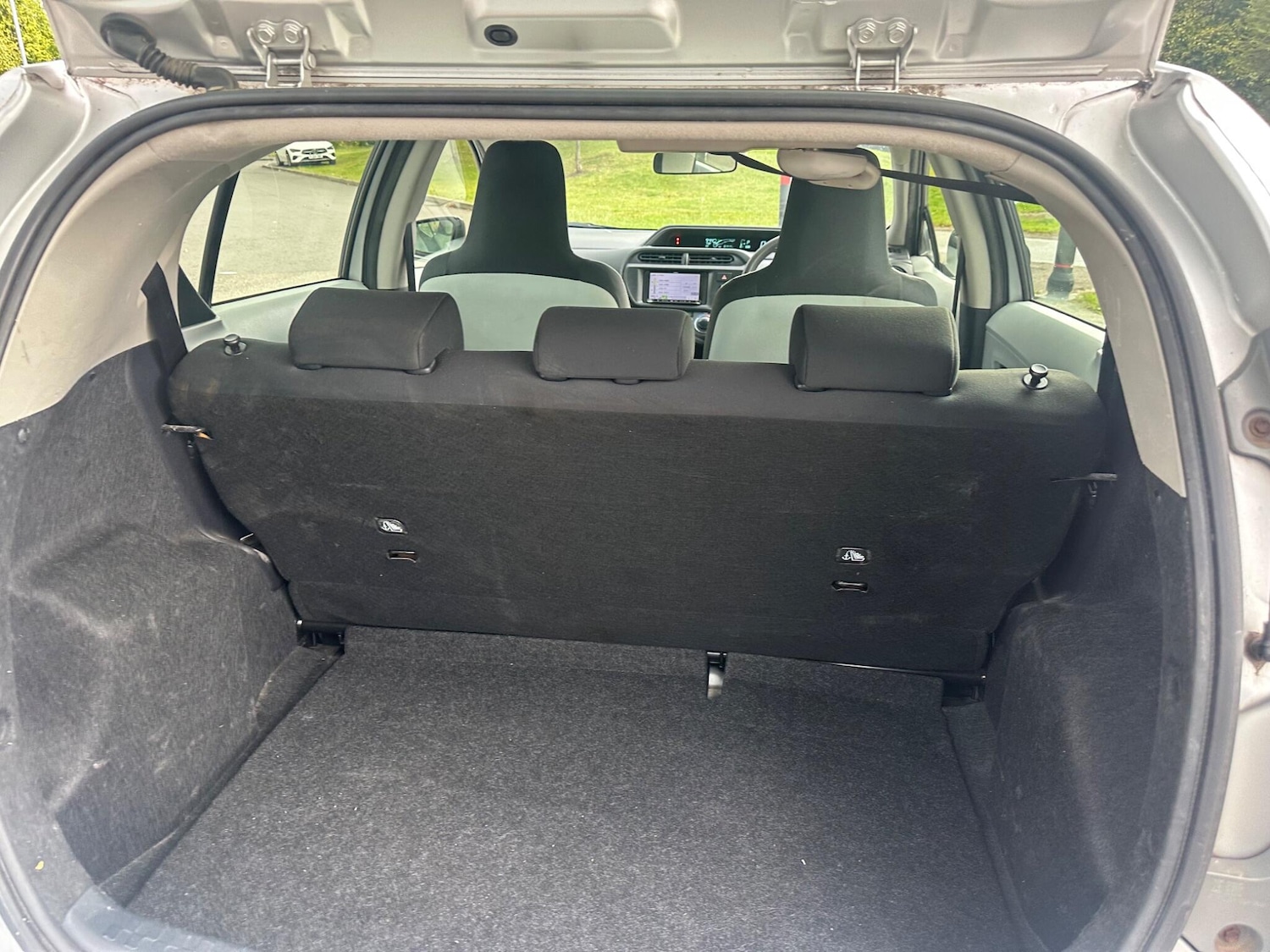 Used Toyota Aqua for sale - 76990157: Photo 29