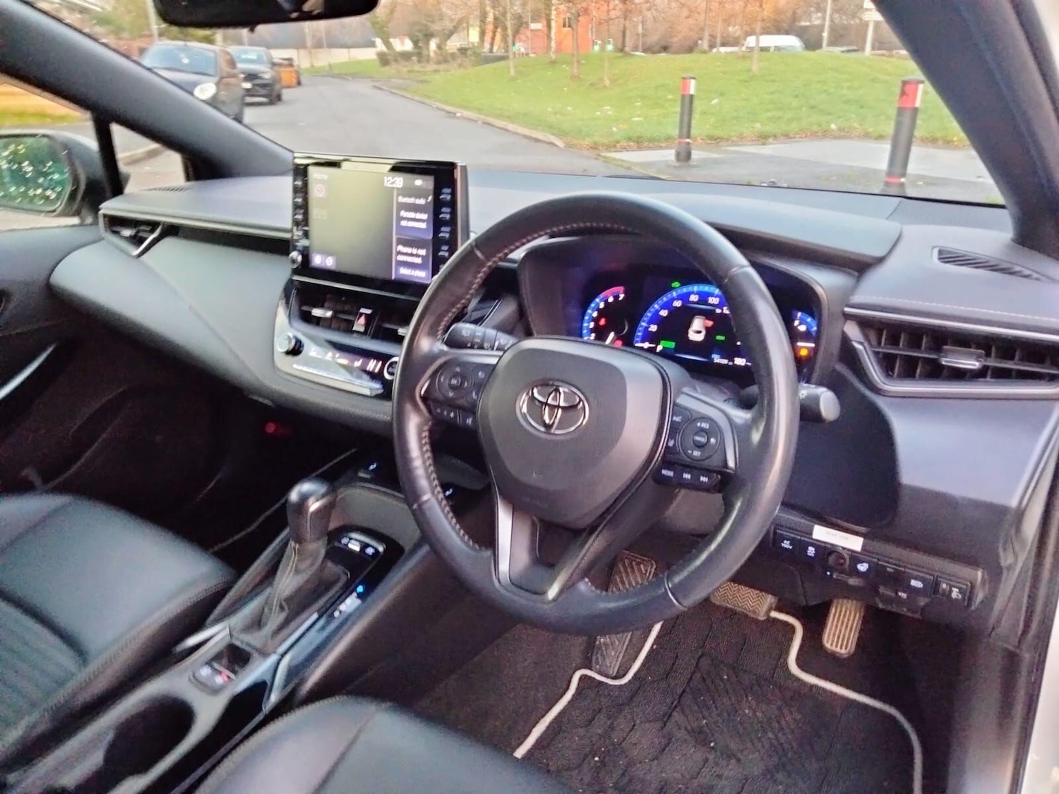 Used Toyota Prius 2025 for sale - 77015405: Photo 32